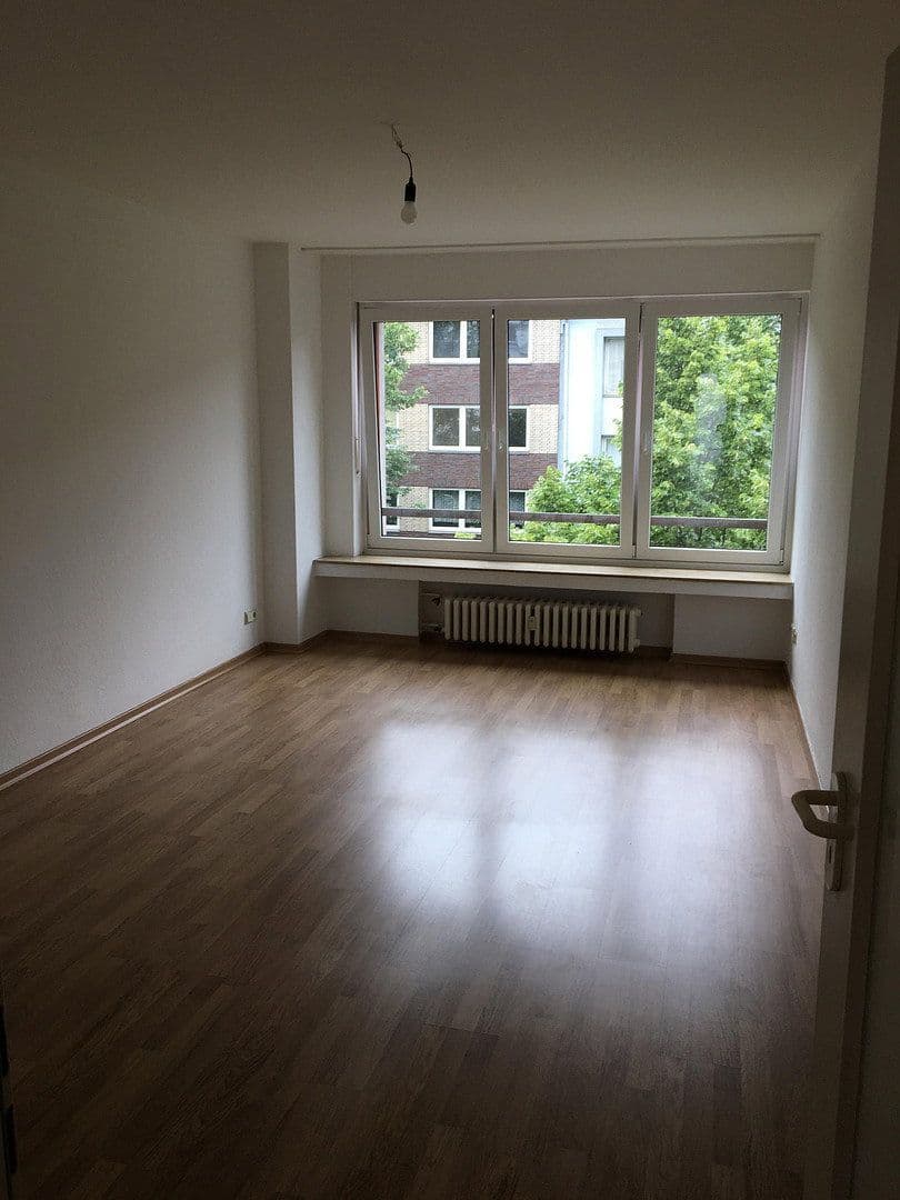 Predaj bytu 1-izbový 35 m², Hüttenstraße 48, Düsseldorf, Severné Porýnie - Westfálsko Predaj bytu 1-izbový 35 m², Hüttenstraße 48, Düsseldorf, Severné Porýnie - Westfálsko