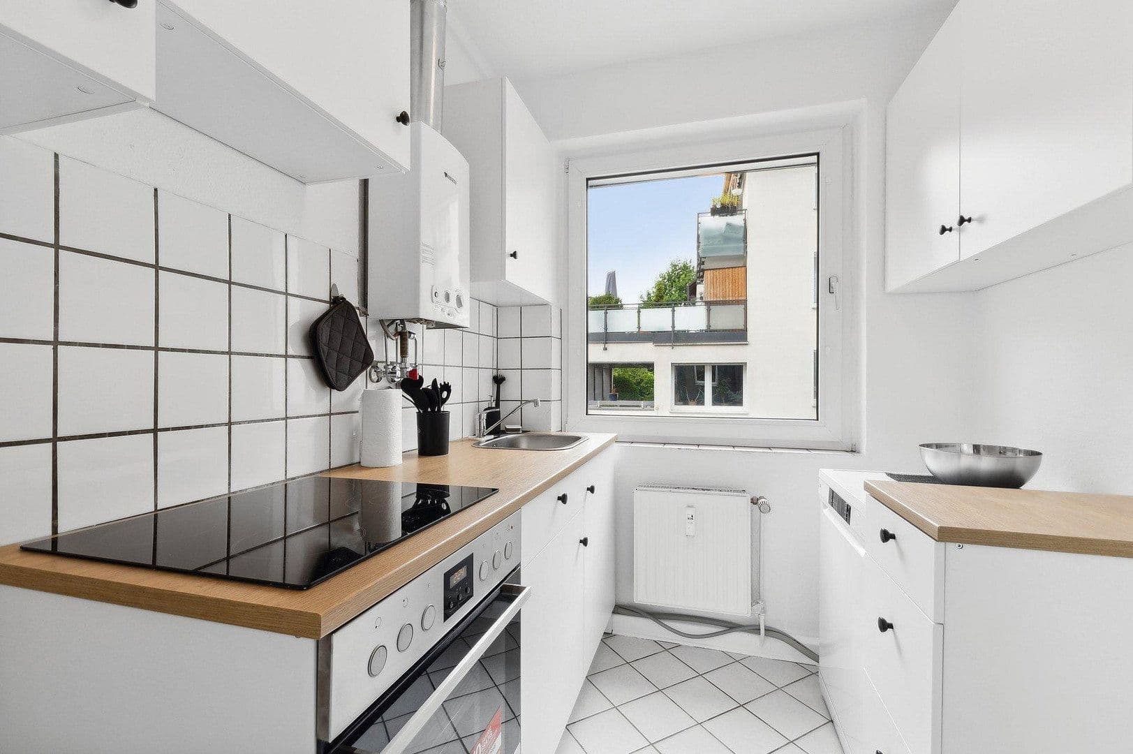 Prenájom bytu 3-izbový 62 m², Küntzelstraße 33, Essen, Severné Porýnie - Westfálsko Prenájom bytu 3-izbový 62 m², Küntzelstraße 33, Essen, Severné Porýnie - Westfálsko