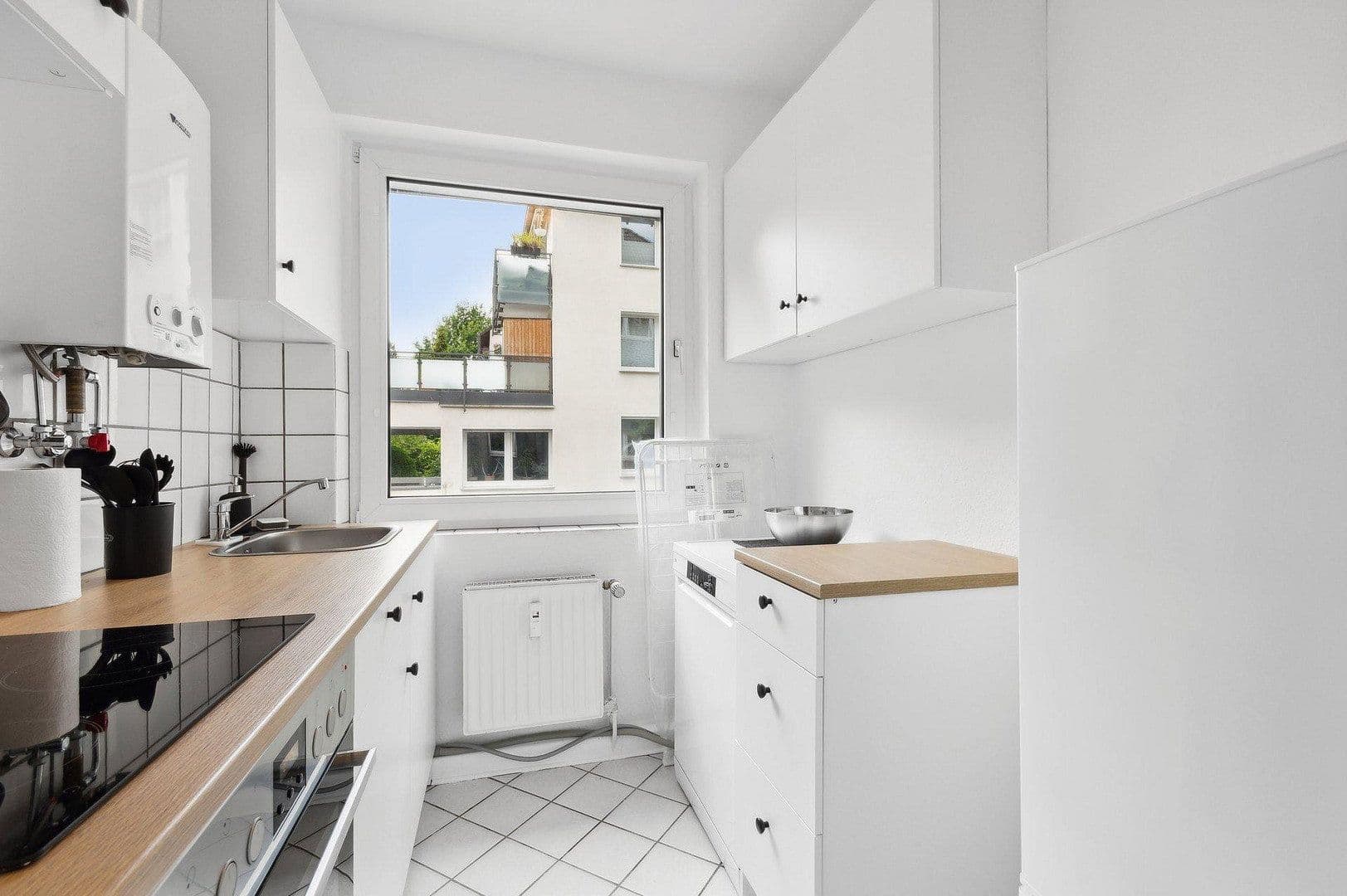 Prenájom bytu 3-izbový 62 m², Küntzelstraße 33, Essen, Severné Porýnie - Westfálsko Prenájom bytu 3-izbový 62 m², Küntzelstraße 33, Essen, Severné Porýnie - Westfálsko