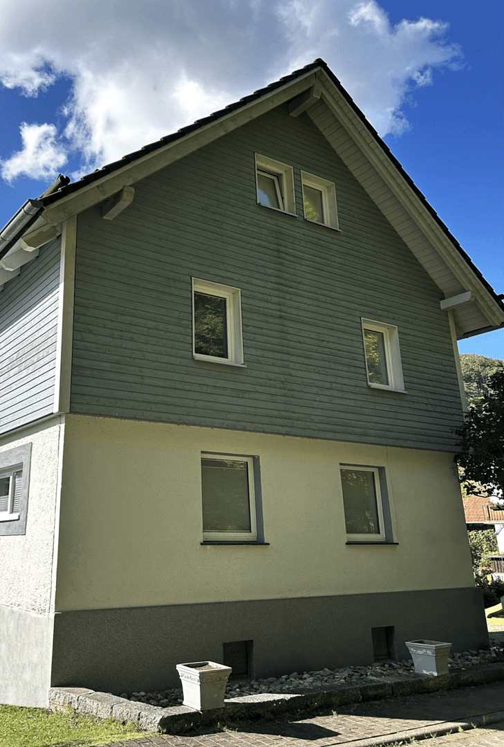 Predaj domu 312 m², pozemek 560 m², Lohgasse 20, Ringgau, Hesensko Predaj domu 312 m², pozemek 560 m², Lohgasse 20, Ringgau, Hesensko