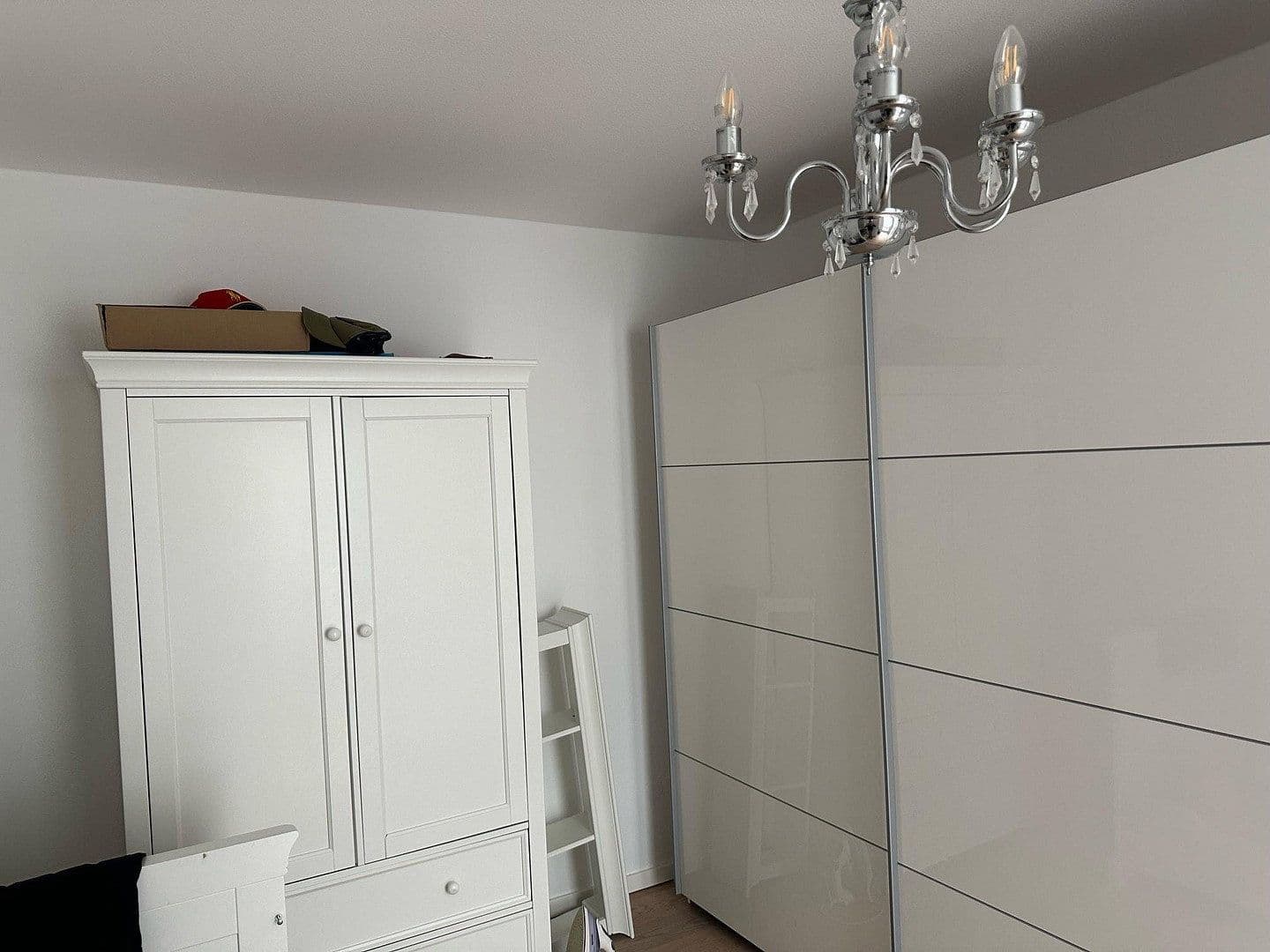 Predaj domu 146 m², pozemek 298 m², Wiesbaden, Hesensko Predaj domu 146 m², pozemek 298 m², Wiesbaden, Hesensko