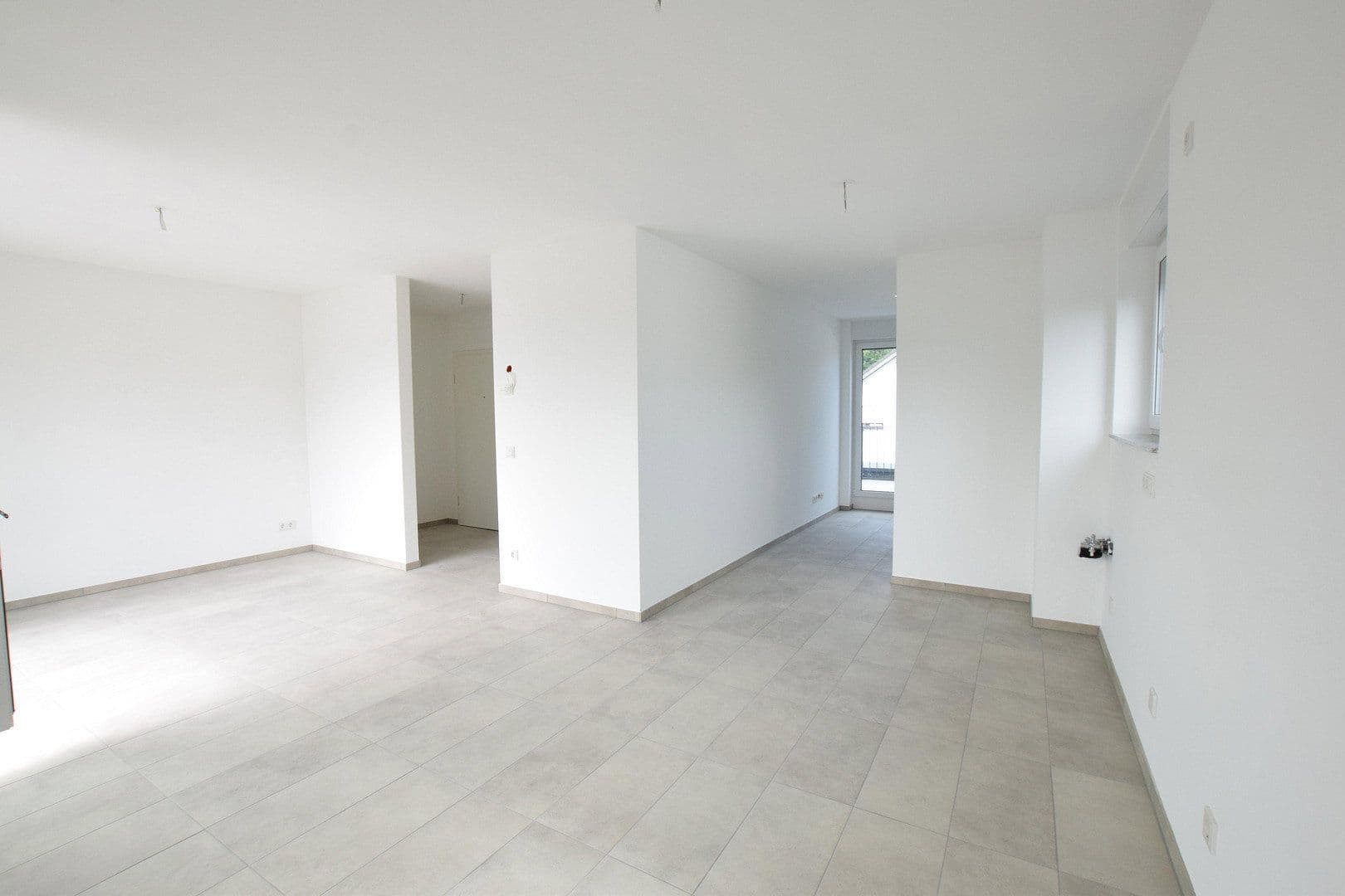 Prenájom bytu 1-izbový 55 m², Köln, Severné Porýnie - Westfálsko Prenájom bytu 1-izbový 55 m², Köln, Severné Porýnie - Westfálsko