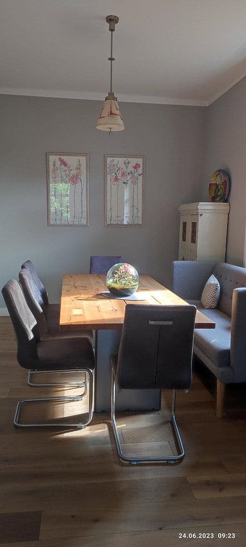 Predaj domu 180 m², pozemek 566 m², Niebüll, Šlezvicko-Holštajnsko Predaj domu 180 m², pozemek 566 m², Niebüll, Šlezvicko-Holštajnsko