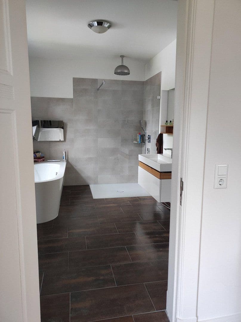Predaj domu 180 m², pozemek 566 m², Niebüll, Šlezvicko-Holštajnsko Predaj domu 180 m², pozemek 566 m², Niebüll, Šlezvicko-Holštajnsko