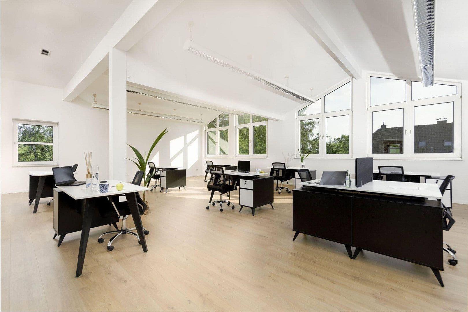 Prenájom kancelárie 1.500 m², Langenfelder Straße 166, Leverkusen, Severné Porýnie - Westfálsko Prenájom kancelárie 1.500 m², Langenfelder Straße 166, Leverkusen, Severné Porýnie - Westfálsko