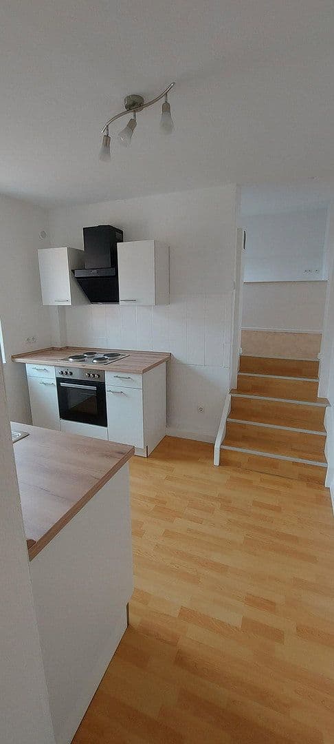 Prenájom bytu 2-izbový 55 m², Landau-Queichheim, Porýnie-Falcko Prenájom bytu 2-izbový 55 m², Landau-Queichheim, Porýnie-Falcko