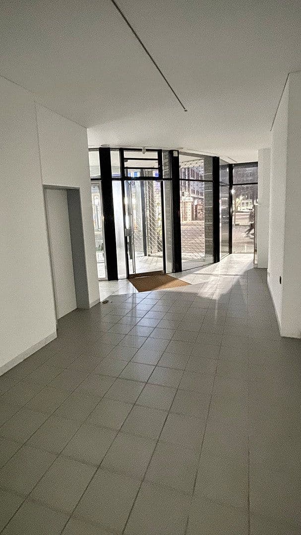 Prenájom nebytového priestoru 46 m², Mönchengladbach-Rheydt, Severné Porýnie - Westfálsko Prenájom nebytového priestoru 46 m², Mönchengladbach-Rheydt, Severné Porýnie - Westfálsko