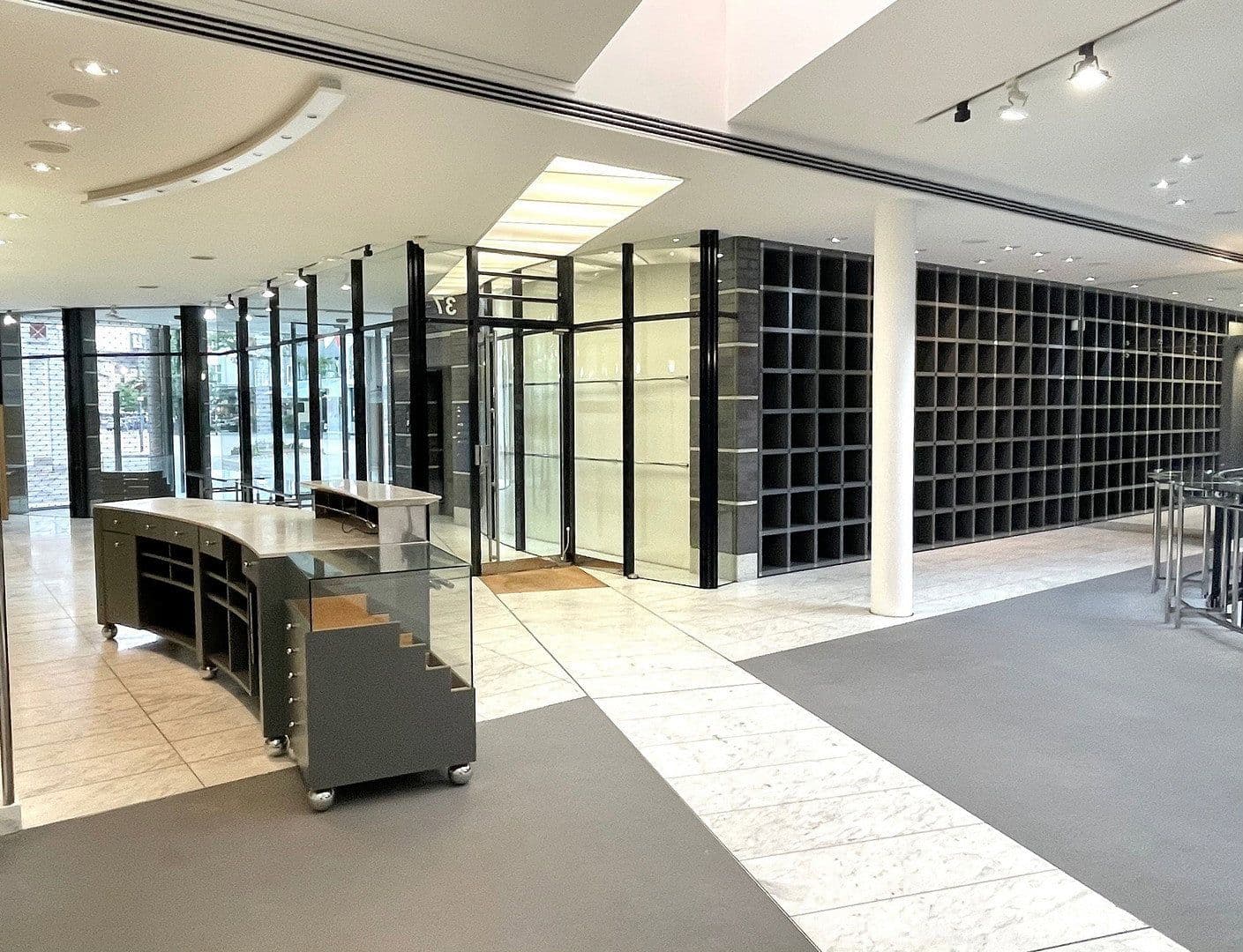 Prenájom nebytového priestoru 350 m², Mönchengladbach-Rheydt, Severné Porýnie - Westfálsko Prenájom nebytového priestoru 350 m², Mönchengladbach-Rheydt, Severné Porýnie - Westfálsko
