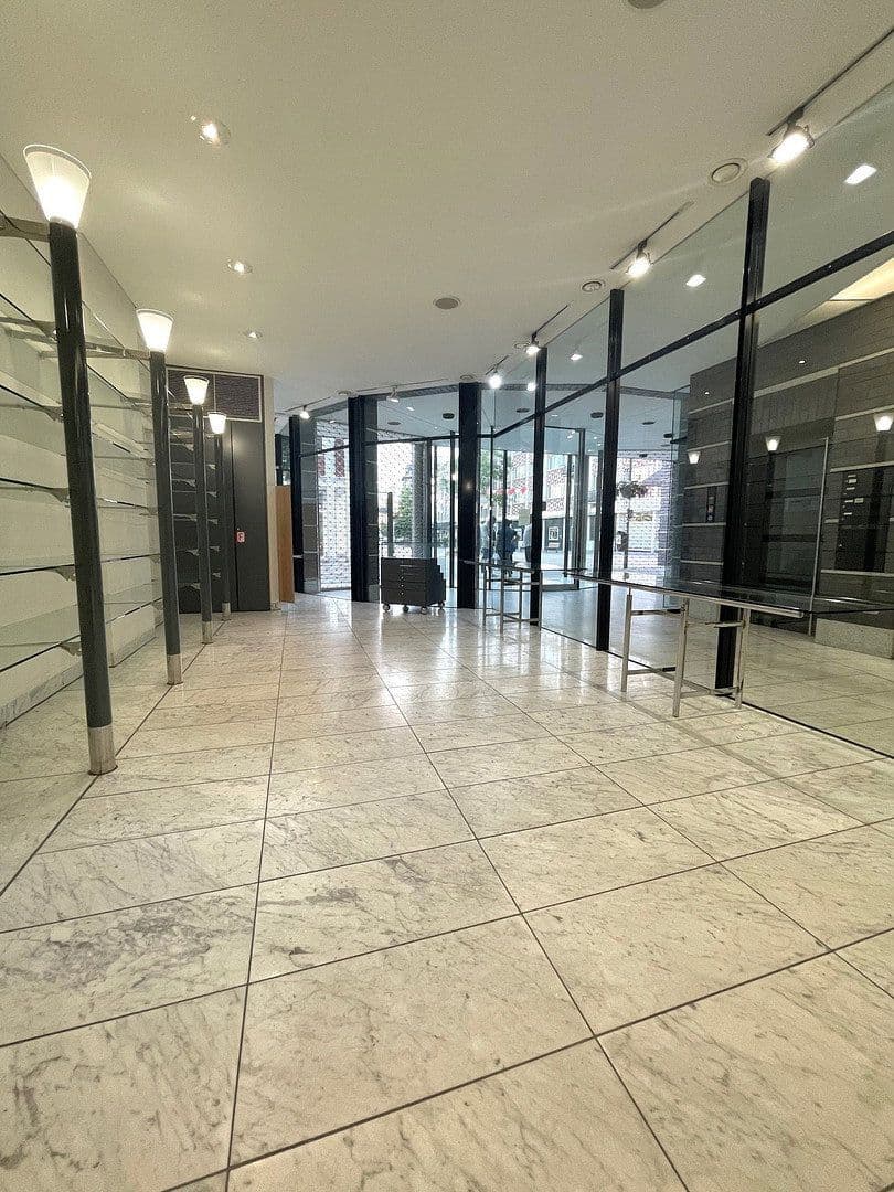 Prenájom nebytového priestoru 350 m², Mönchengladbach-Rheydt, Severné Porýnie - Westfálsko Prenájom nebytového priestoru 350 m², Mönchengladbach-Rheydt, Severné Porýnie - Westfálsko