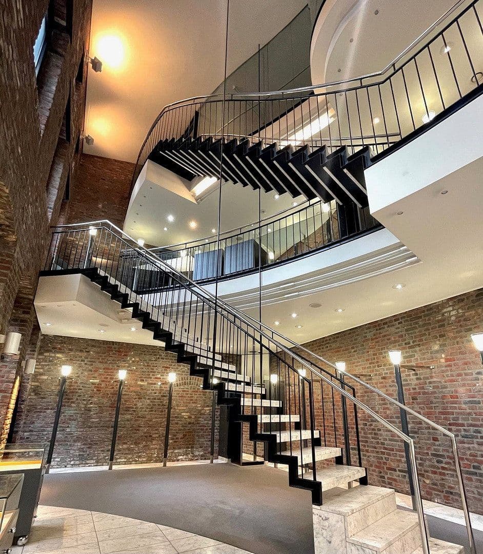 Prenájom nebytového priestoru 350 m², Mönchengladbach-Rheydt, Severné Porýnie - Westfálsko Prenájom nebytového priestoru 350 m², Mönchengladbach-Rheydt, Severné Porýnie - Westfálsko