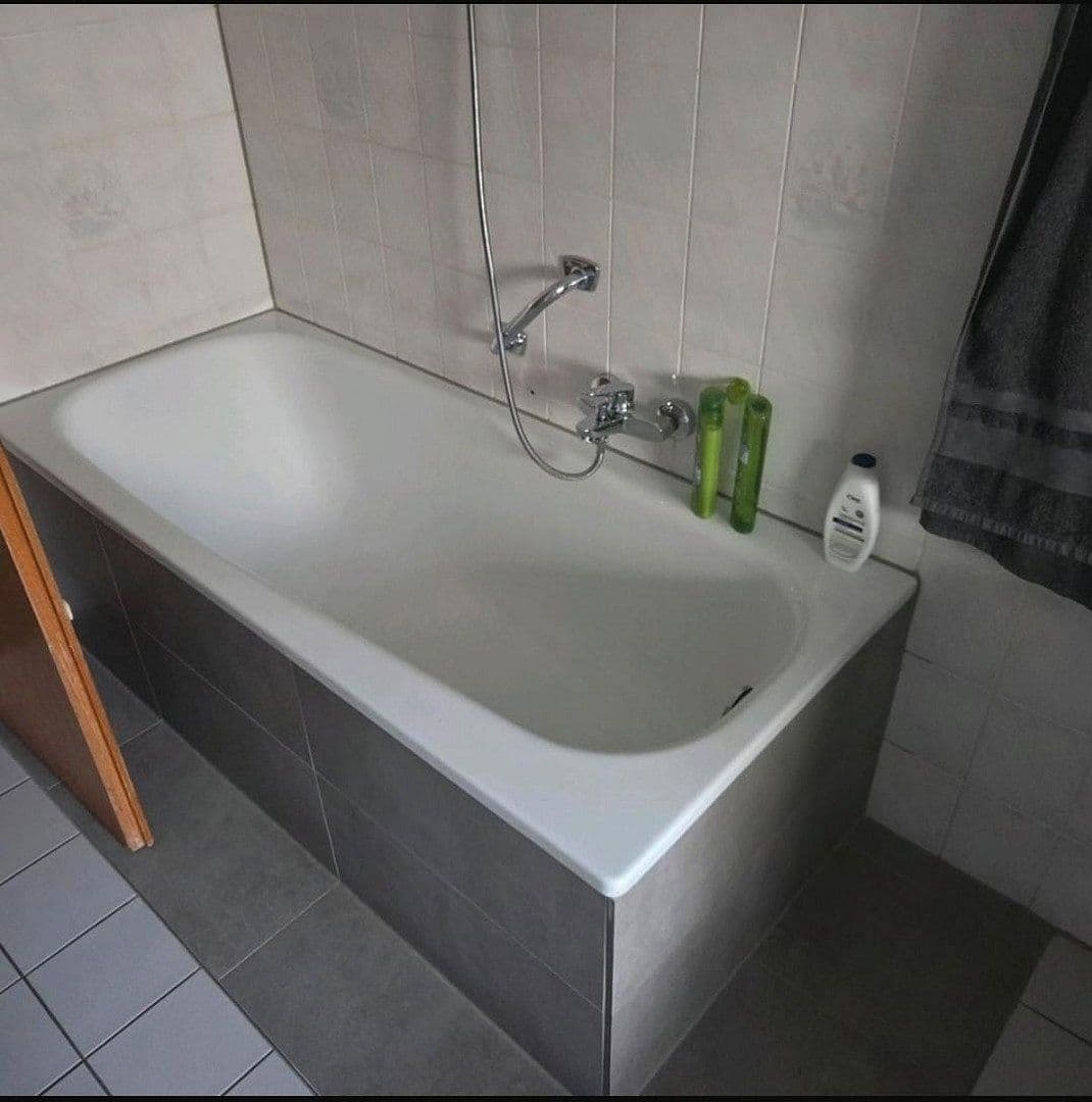 Prenájom bytu 2-izbový 60 m², Friedrich-Ebert-Str. 33, Worms, Porýnie-Falcko Prenájom bytu 2-izbový 60 m², Friedrich-Ebert-Str. 33, Worms, Porýnie-Falcko