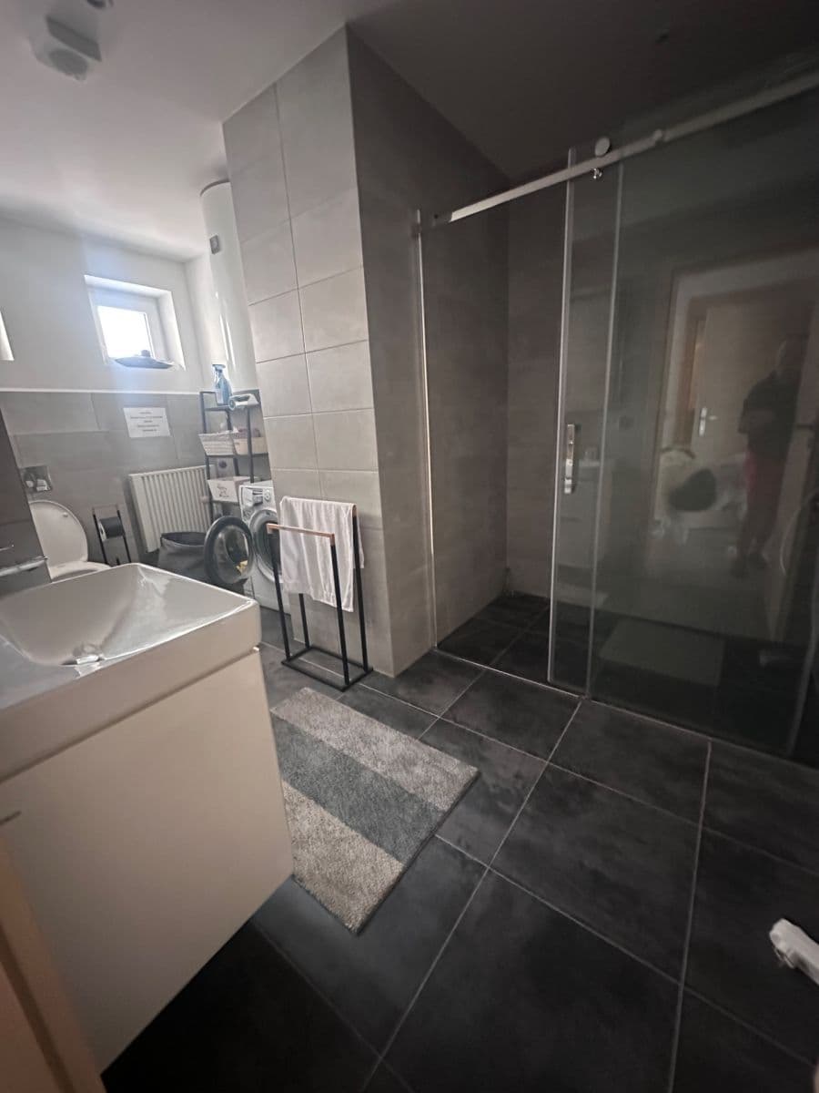 Prenájom bytu 1-izbový 67 m², nám. Republiky, Lázně Kynžvart, Karlovarský kraj Prenájom bytu 1-izbový 67 m², nám. Republiky, Lázně Kynžvart, Karlovarský kraj