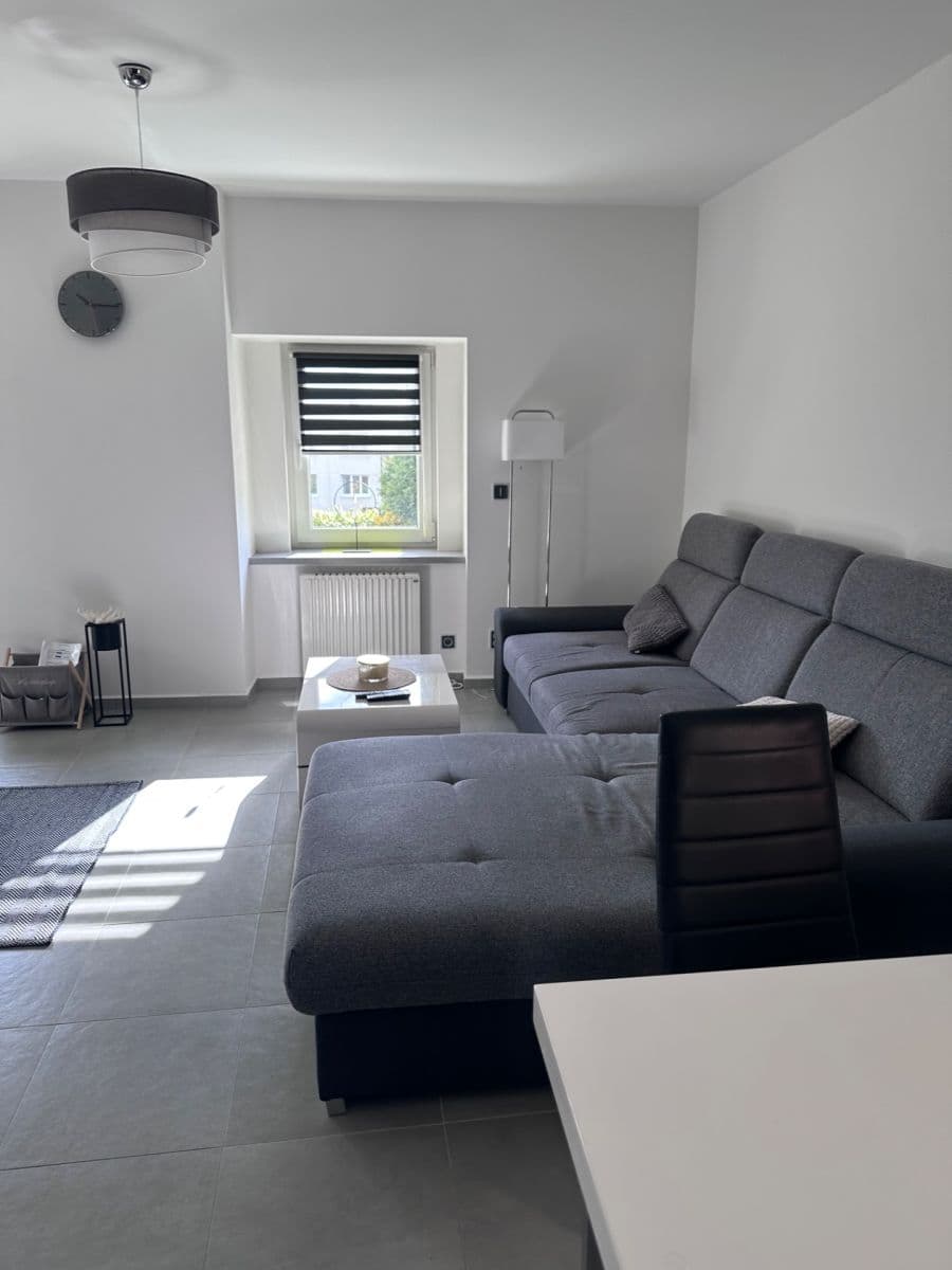 Prenájom bytu 1-izbový 67 m², nám. Republiky, Lázně Kynžvart, Karlovarský kraj Prenájom bytu 1-izbový 67 m², nám. Republiky, Lázně Kynžvart, Karlovarský kraj