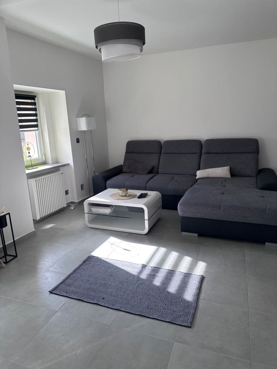 Prenájom bytu 1-izbový 67 m², nám. Republiky, Lázně Kynžvart, Karlovarský kraj Prenájom bytu 1-izbový 67 m², nám. Republiky, Lázně Kynžvart, Karlovarský kraj