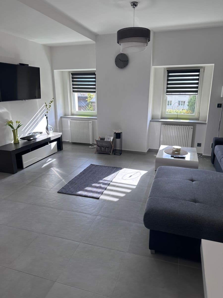 Prenájom bytu 1-izbový 67 m², nám. Republiky, Lázně Kynžvart, Karlovarský kraj Prenájom bytu 1-izbový 67 m², nám. Republiky, Lázně Kynžvart, Karlovarský kraj