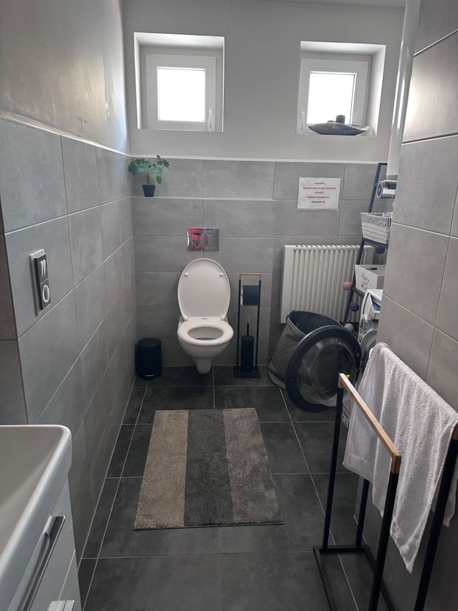 Prenájom bytu 1-izbový 67 m², nám. Republiky, Lázně Kynžvart, Karlovarský kraj Prenájom bytu 1-izbový 67 m², nám. Republiky, Lázně Kynžvart, Karlovarský kraj