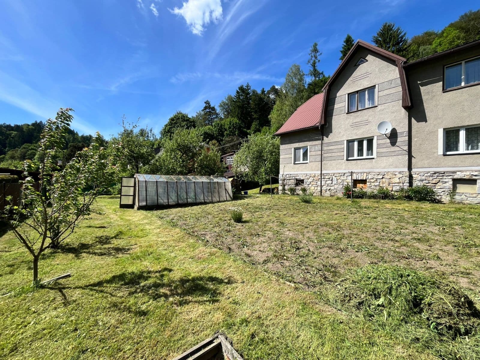 Predaj domu 220 m², pozemek 995 m², V Zátiší, Hanušovice, Olomoucký kraj Predaj domu 220 m², pozemek 995 m², V Zátiší, Hanušovice, Olomoucký kraj