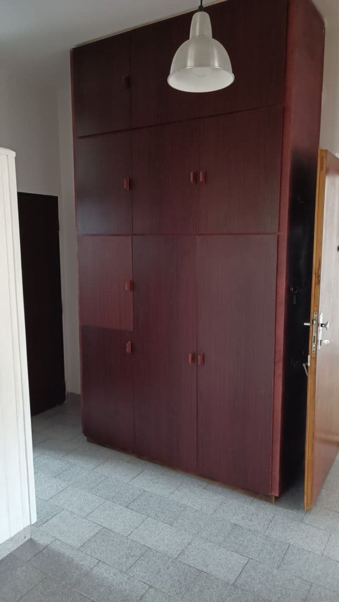 Prenájom bytu 3-izbový 89 m², Kapitána Jaroše, Plzeň, Plzeňský kraj Prenájom bytu 3-izbový 89 m², Kapitána Jaroše, Plzeň, Plzeňský kraj