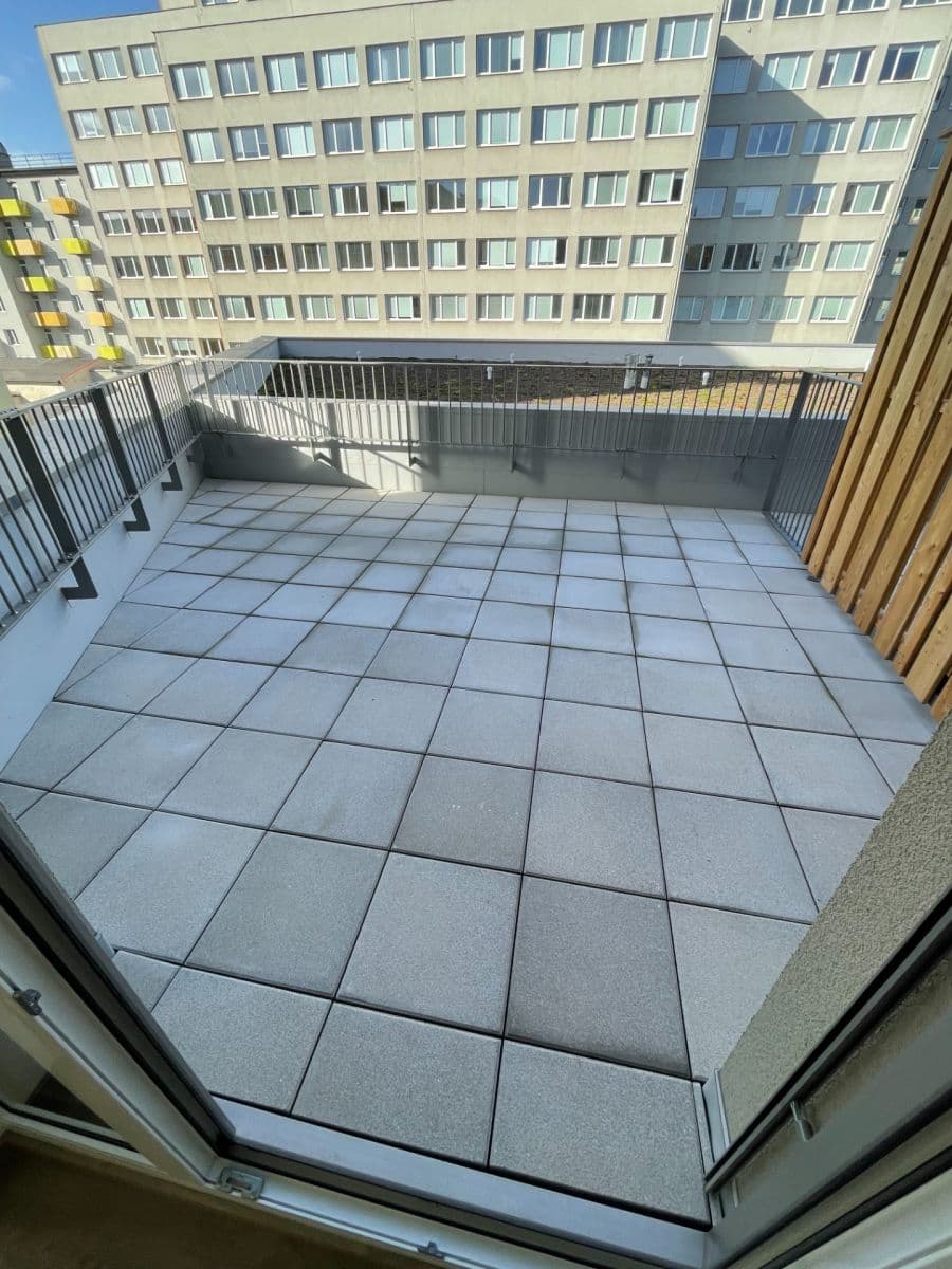 Prenájom bytu 2-izbový 58 m², Tatranská, Liberec, Liberecký kraj Prenájom bytu 2-izbový 58 m², Tatranská, Liberec, Liberecký kraj