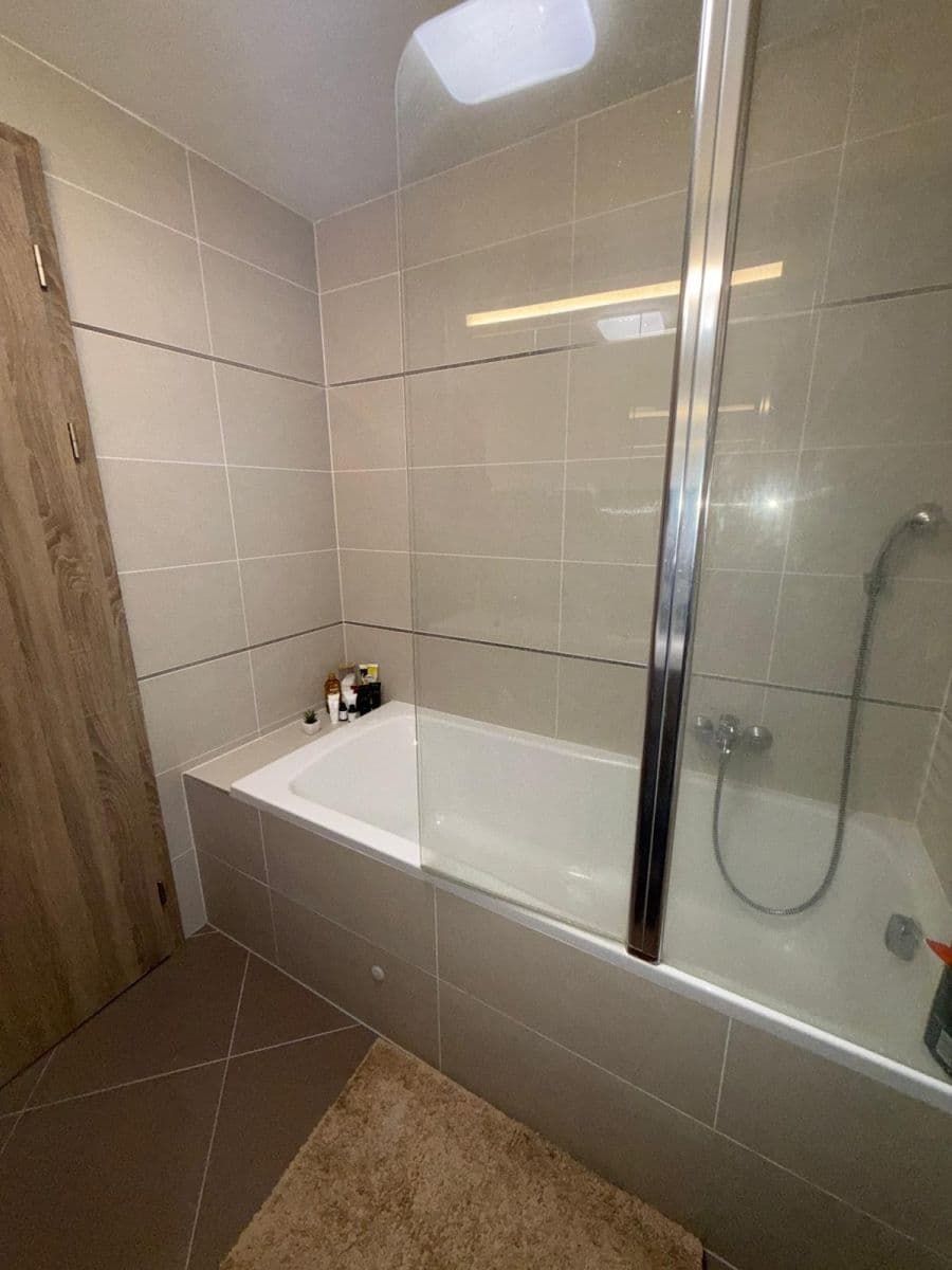 Predaj bytu 3-izbový 69 m², Do Zahrádek Ⅰ, Praha, Praha Predaj bytu 3-izbový 69 m², Do Zahrádek Ⅰ, Praha, Praha