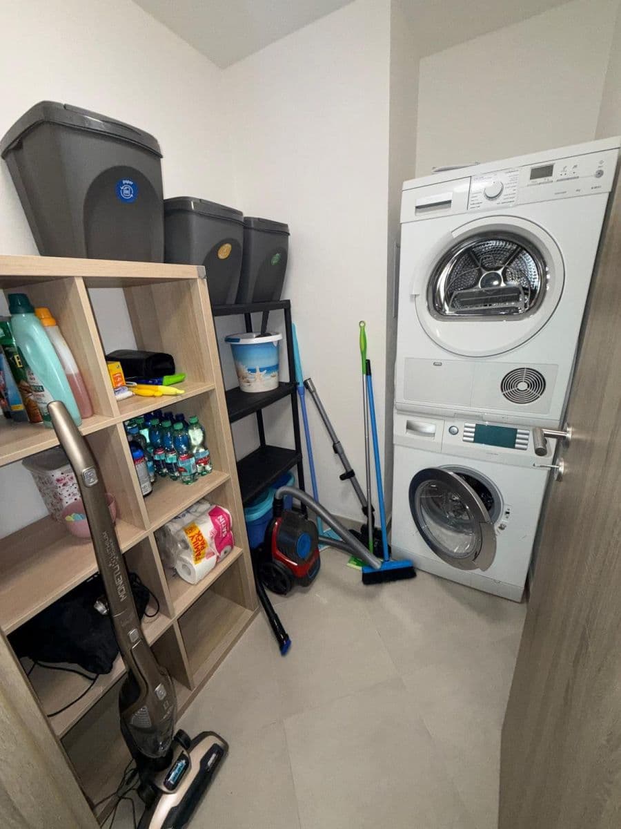 Predaj bytu 3-izbový 69 m², Do Zahrádek Ⅰ, Praha, Praha Predaj bytu 3-izbový 69 m², Do Zahrádek Ⅰ, Praha, Praha