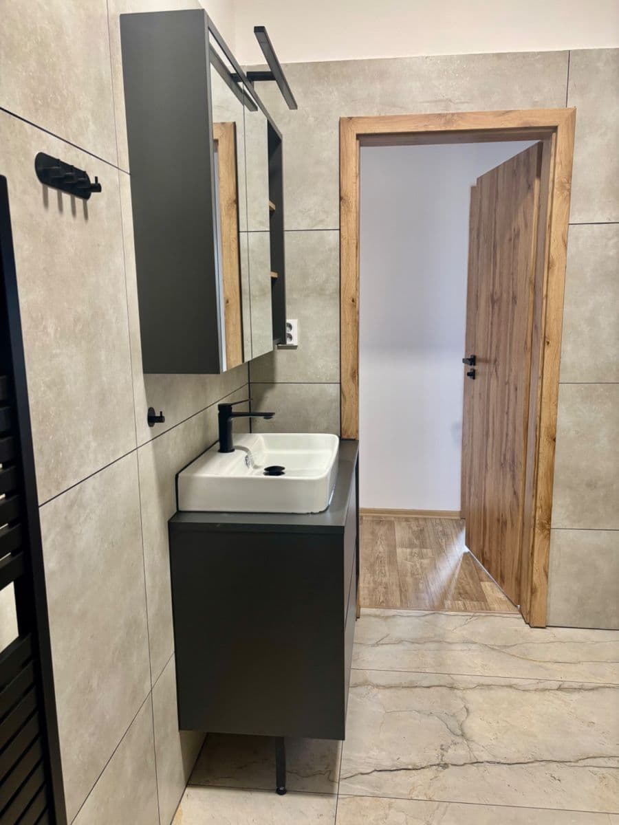 Prenájom bytu 3-izbový 70 m², Svatoplukova, Ostrava, Moravskoslezský kraj Prenájom bytu 3-izbový 70 m², Svatoplukova, Ostrava, Moravskoslezský kraj