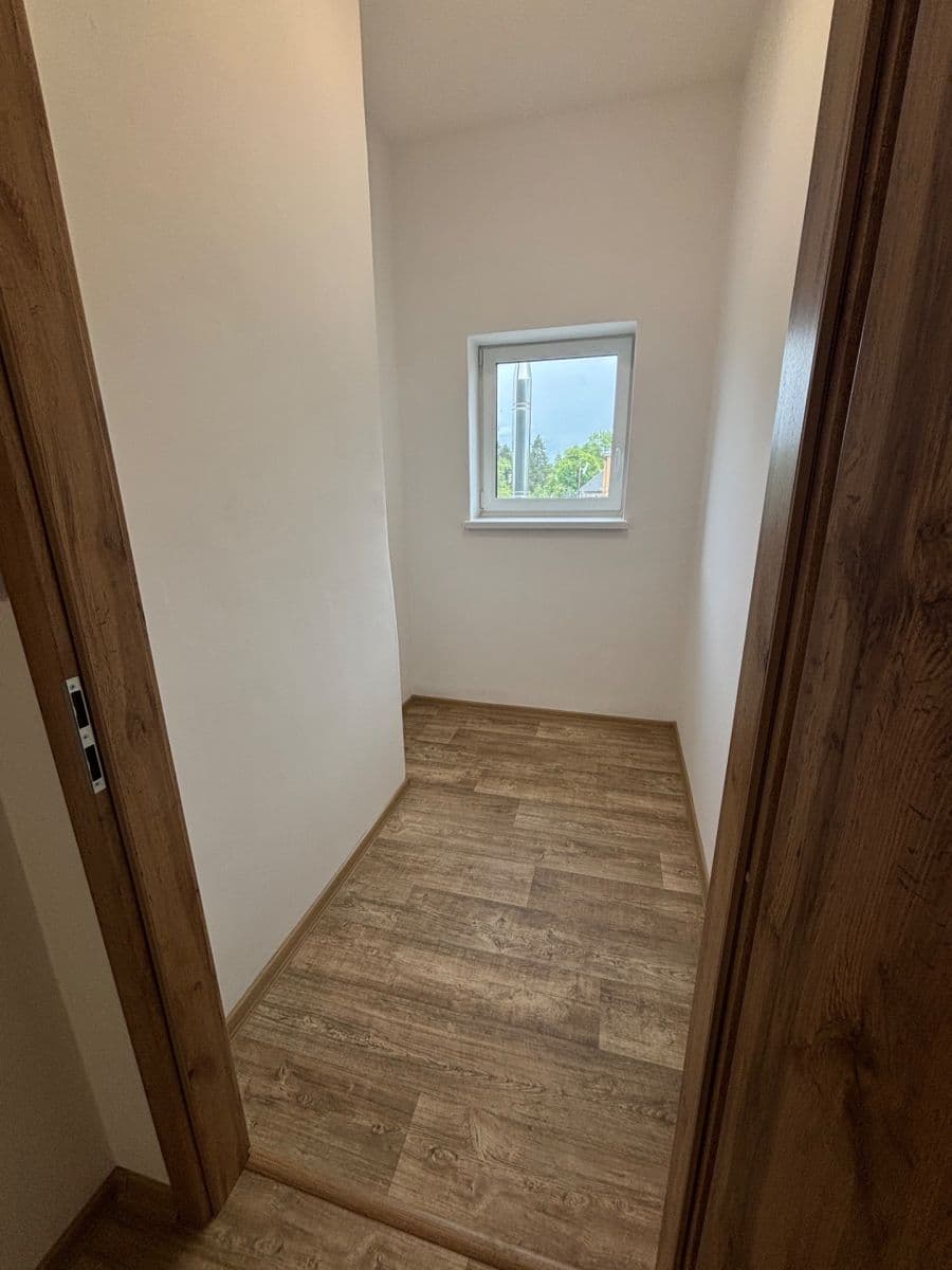 Prenájom bytu 3-izbový 70 m², Svatoplukova, Ostrava, Moravskoslezský kraj Prenájom bytu 3-izbový 70 m², Svatoplukova, Ostrava, Moravskoslezský kraj