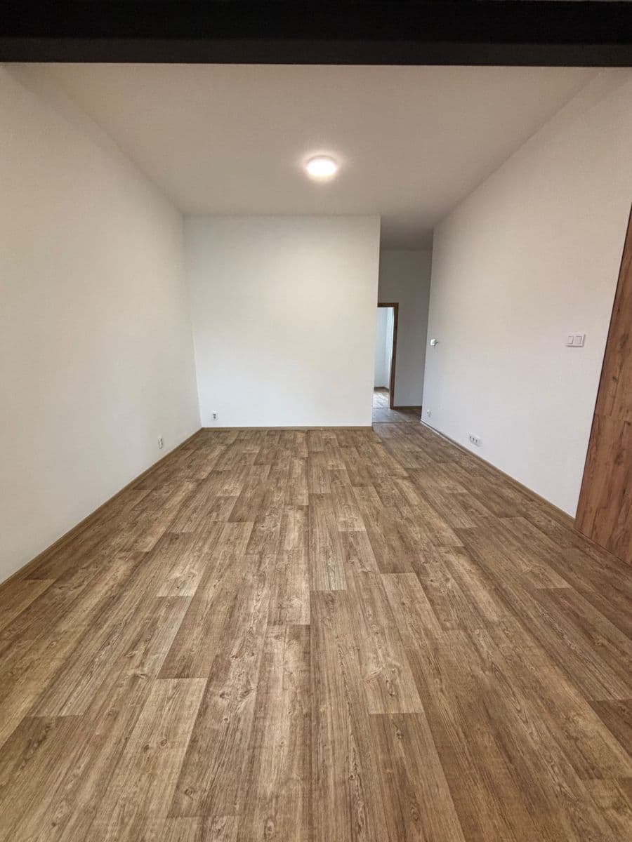 Prenájom bytu 3-izbový 70 m², Svatoplukova, Ostrava, Moravskoslezský kraj Prenájom bytu 3-izbový 70 m², Svatoplukova, Ostrava, Moravskoslezský kraj