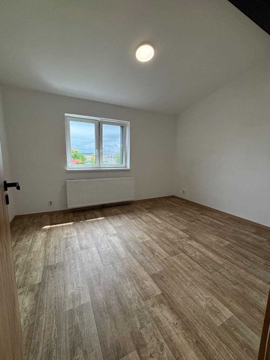 Prenájom bytu 3-izbový 70 m², Svatoplukova, Ostrava, Moravskoslezský kraj Prenájom bytu 3-izbový 70 m², Svatoplukova, Ostrava, Moravskoslezský kraj