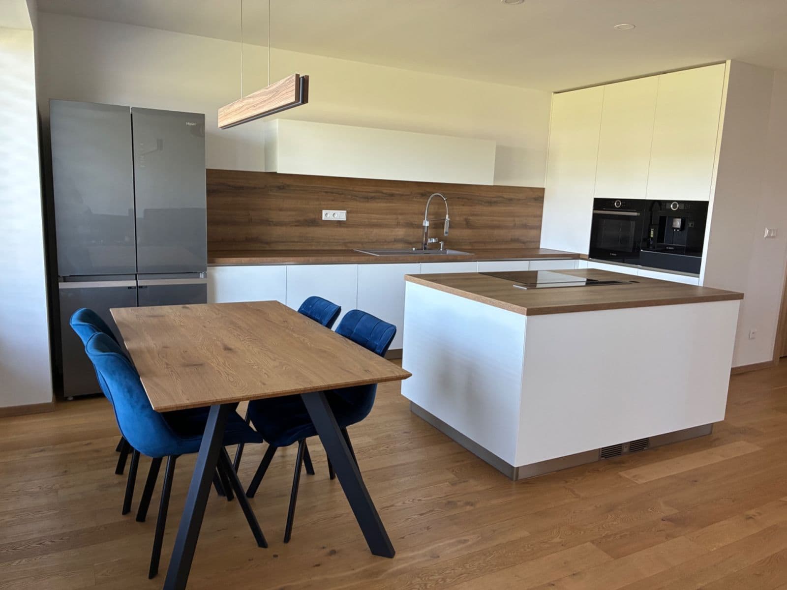Prenájom domu 180 m², pozemek 100 m², Skalka nad Váhom, Trenčiansky kraj Prenájom domu 180 m², pozemek 100 m², Skalka nad Váhom, Trenčiansky kraj