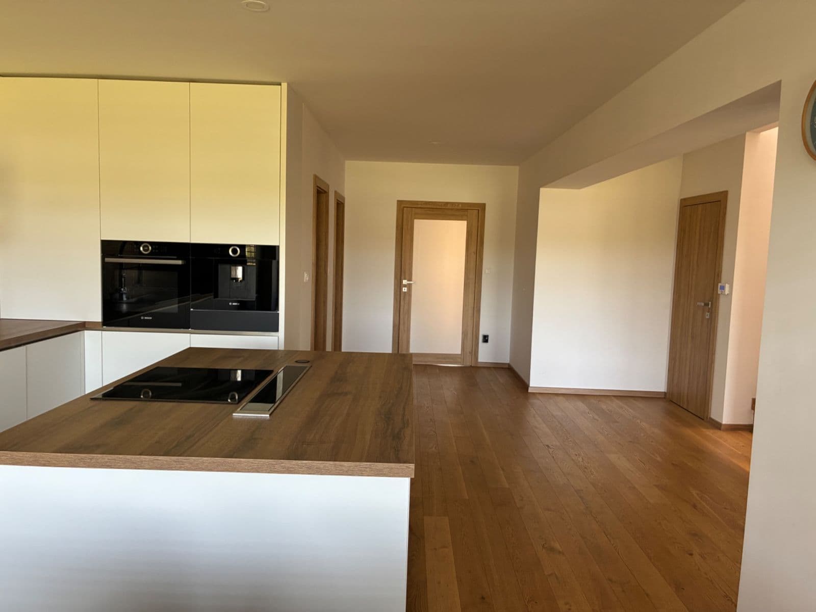 Prenájom domu 180 m², pozemek 100 m², Skalka nad Váhom, Trenčiansky kraj Prenájom domu 180 m², pozemek 100 m², Skalka nad Váhom, Trenčiansky kraj