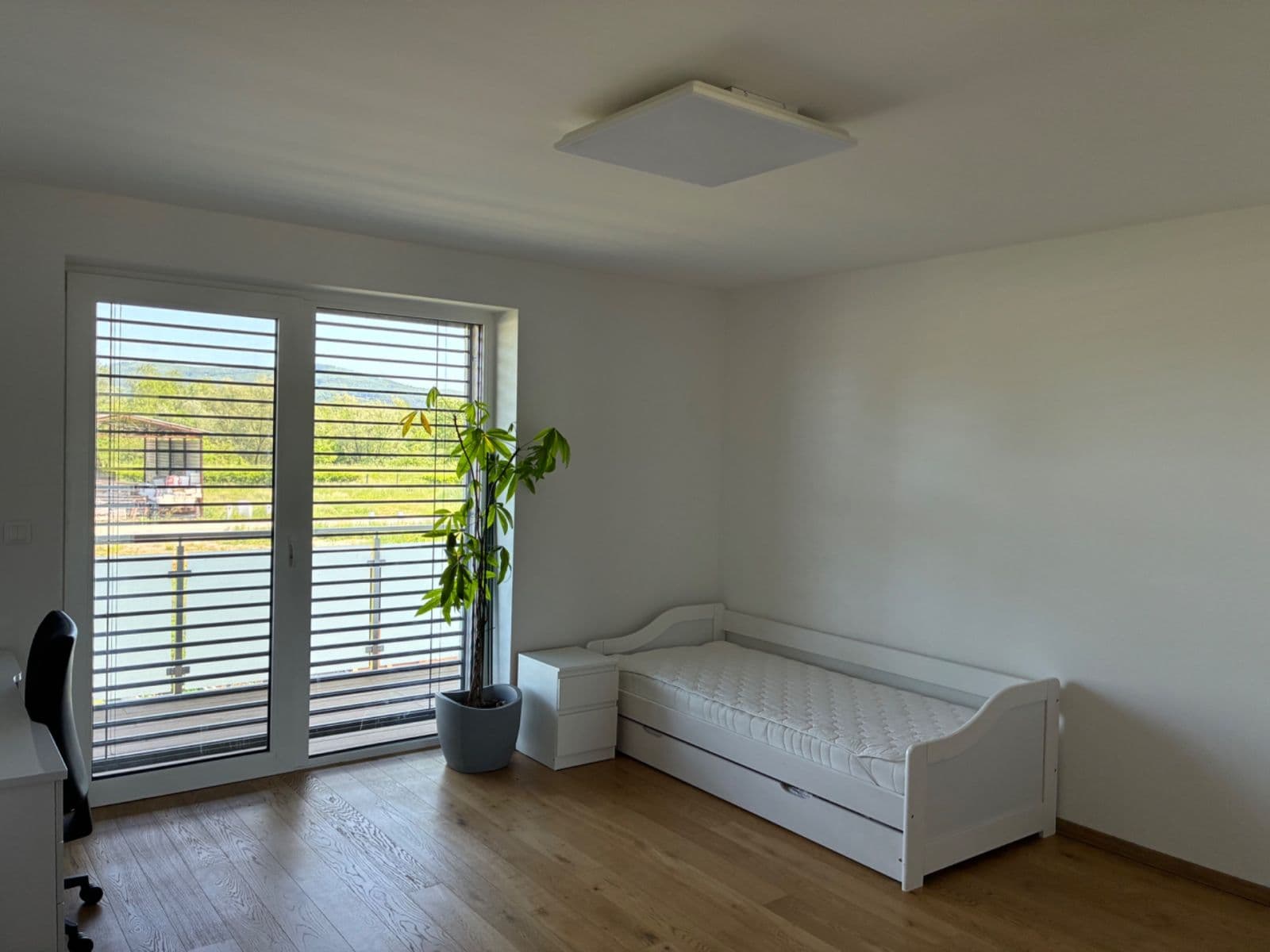 Prenájom domu 180 m², pozemek 100 m², Skalka nad Váhom, Trenčiansky kraj Prenájom domu 180 m², pozemek 100 m², Skalka nad Váhom, Trenčiansky kraj