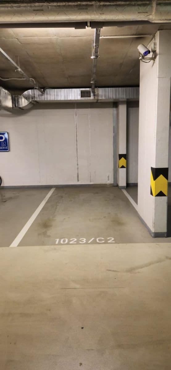 Prenájom garáže 13 m², Pod Harfou, Praha, Praha Prenájom garáže 13 m², Pod Harfou, Praha, Praha
