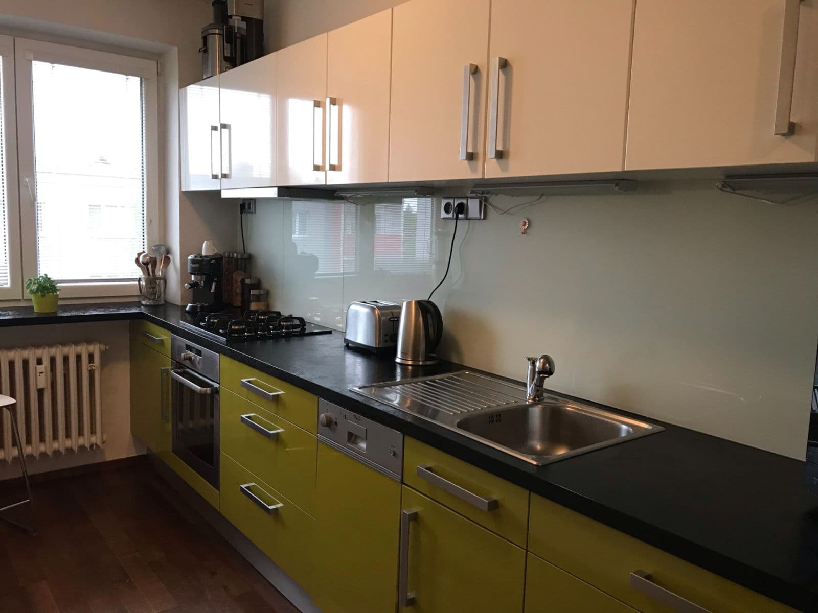 Prenájom bytu 3-izbový 80 m², Komenského, Frýdlant nad Ostravicí, Moravskoslezský kraj Prenájom bytu 3-izbový 80 m², Komenského, Frýdlant nad Ostravicí, Moravskoslezský kraj