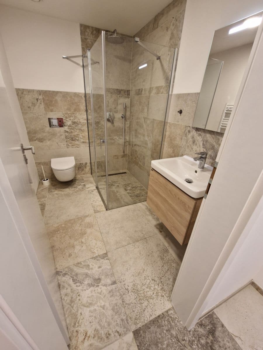 Prenájom bytu 1-izbový 38 m², Smrčkova, Praha, Praha Prenájom bytu 1-izbový 38 m², Smrčkova, Praha, Praha