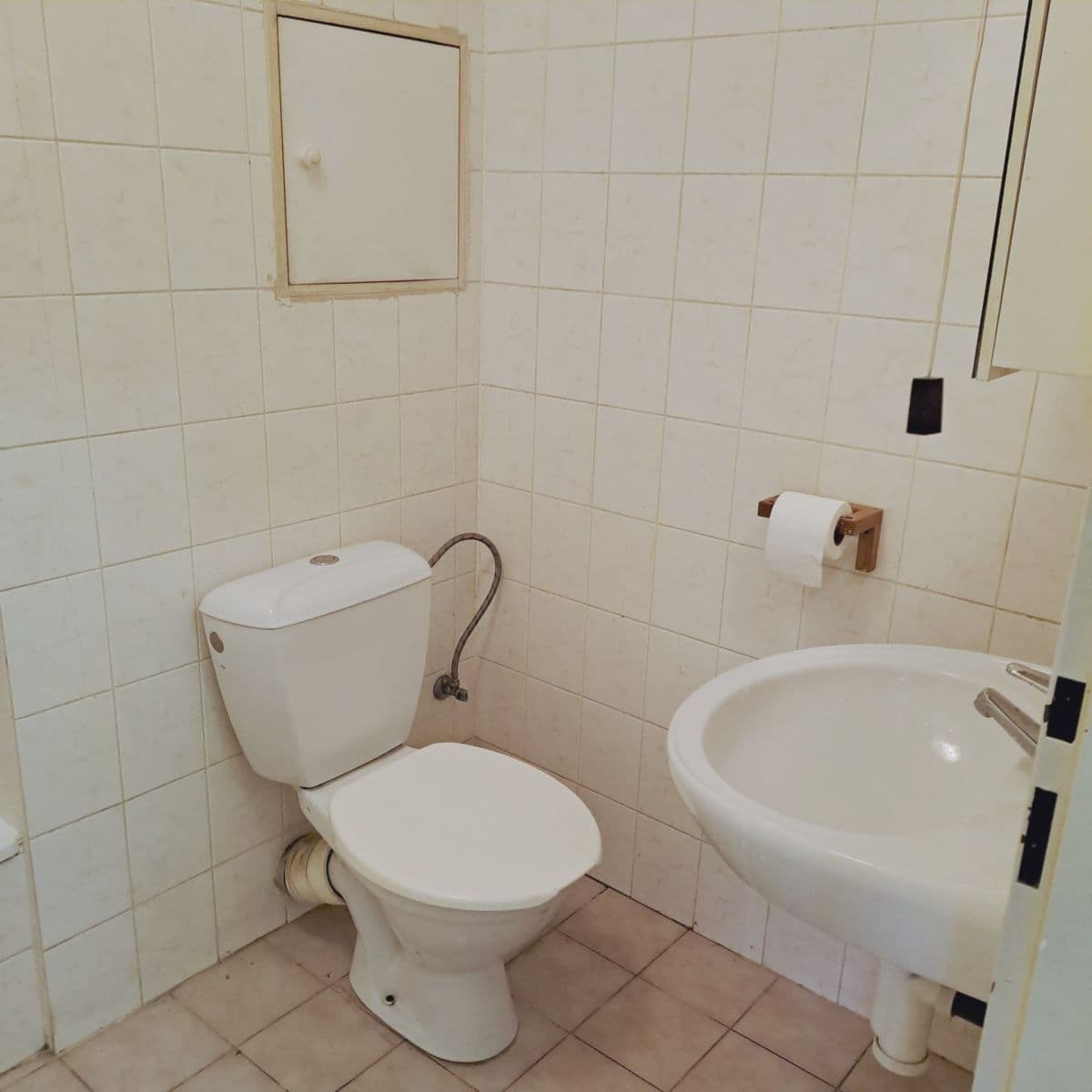 Predaj nebytového priestoru 31 m², Bašteckého, Praha, Praha Predaj nebytového priestoru 31 m², Bašteckého, Praha, Praha
