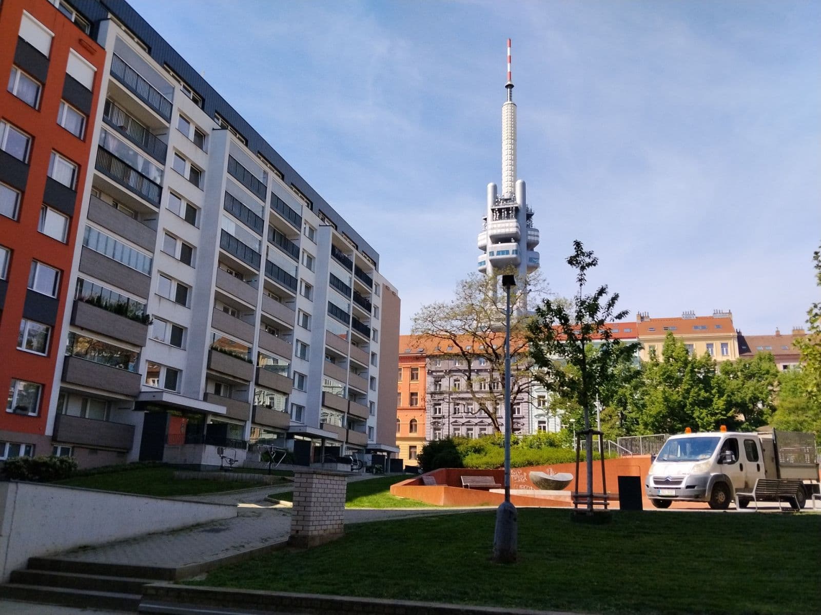 Prenájom nebytového priestoru 15 m², Bořivojova, Praha, Praha Prenájom nebytového priestoru 15 m², Bořivojova, Praha, Praha