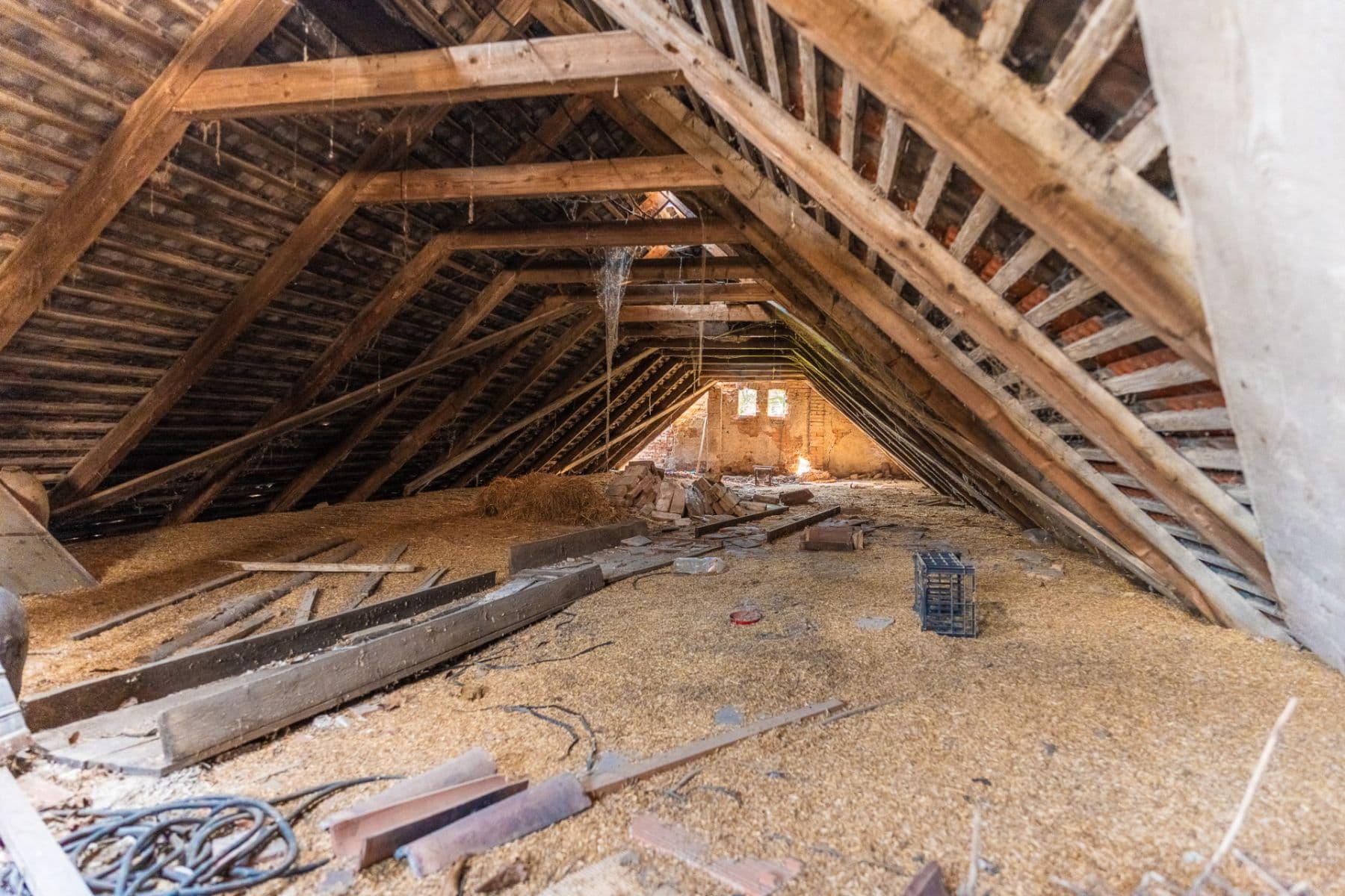 Predaj domu 200 m², pozemek 2.861 m², Děčany, Ústecký kraj Predaj domu 200 m², pozemek 2.861 m², Děčany, Ústecký kraj