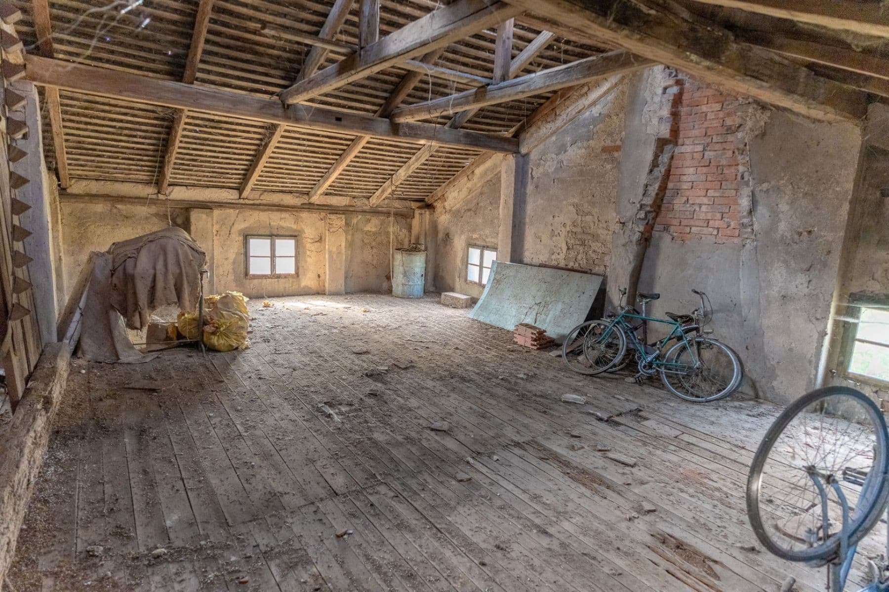 Predaj domu 200 m², pozemek 2.861 m², Děčany, Ústecký kraj Predaj domu 200 m², pozemek 2.861 m², Děčany, Ústecký kraj