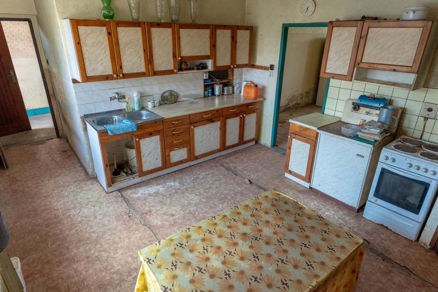 Predaj domu 200 m², pozemek 2.861 m², Děčany, Ústecký kraj Predaj domu 200 m², pozemek 2.861 m², Děčany, Ústecký kraj