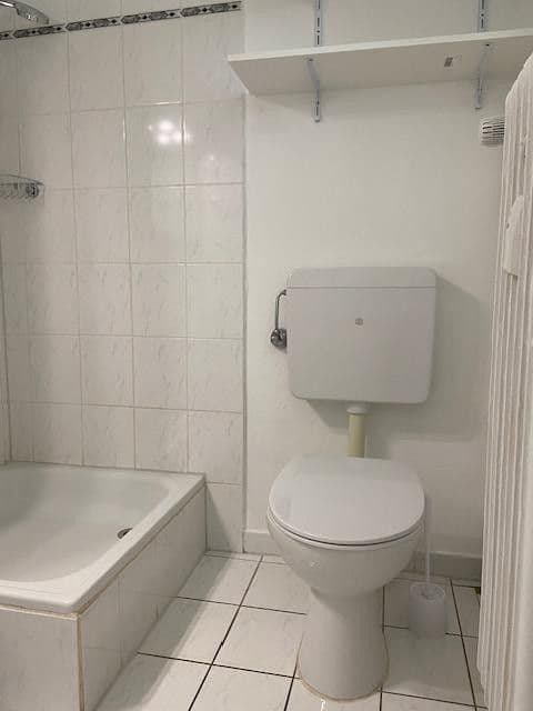 Prenájom bytu 1-izbový 26 m², Bad Nauheim, Hesensko Prenájom bytu 1-izbový 26 m², Bad Nauheim, Hesensko