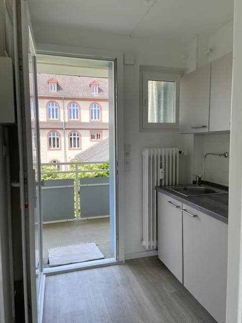 Prenájom bytu 1-izbový 26 m², Bad Nauheim, Hesensko Prenájom bytu 1-izbový 26 m², Bad Nauheim, Hesensko