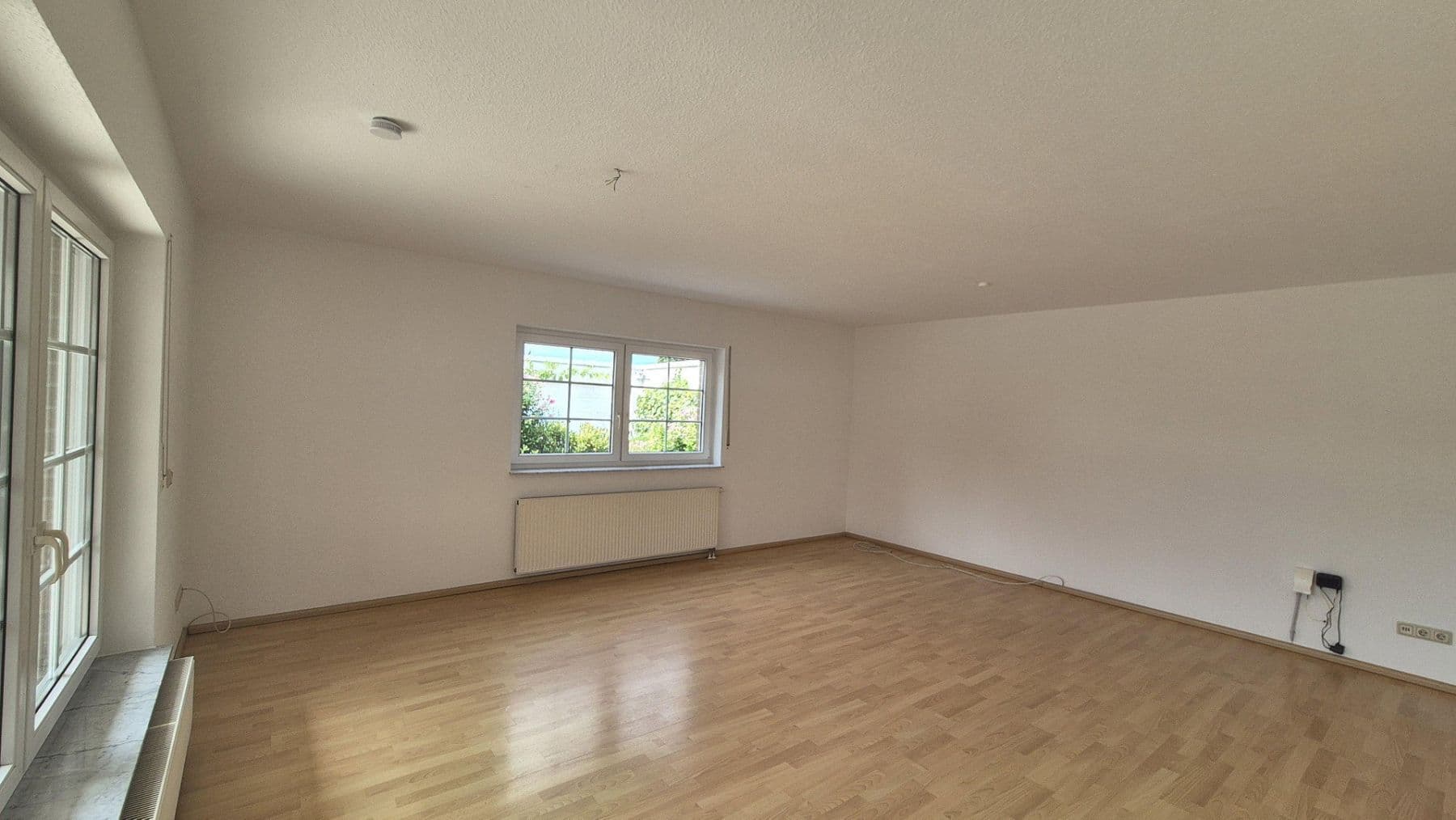 Prenájom bytu 4-izbový 135 m², Ilsede, Dolné Sasko Prenájom bytu 4-izbový 135 m², Ilsede, Dolné Sasko