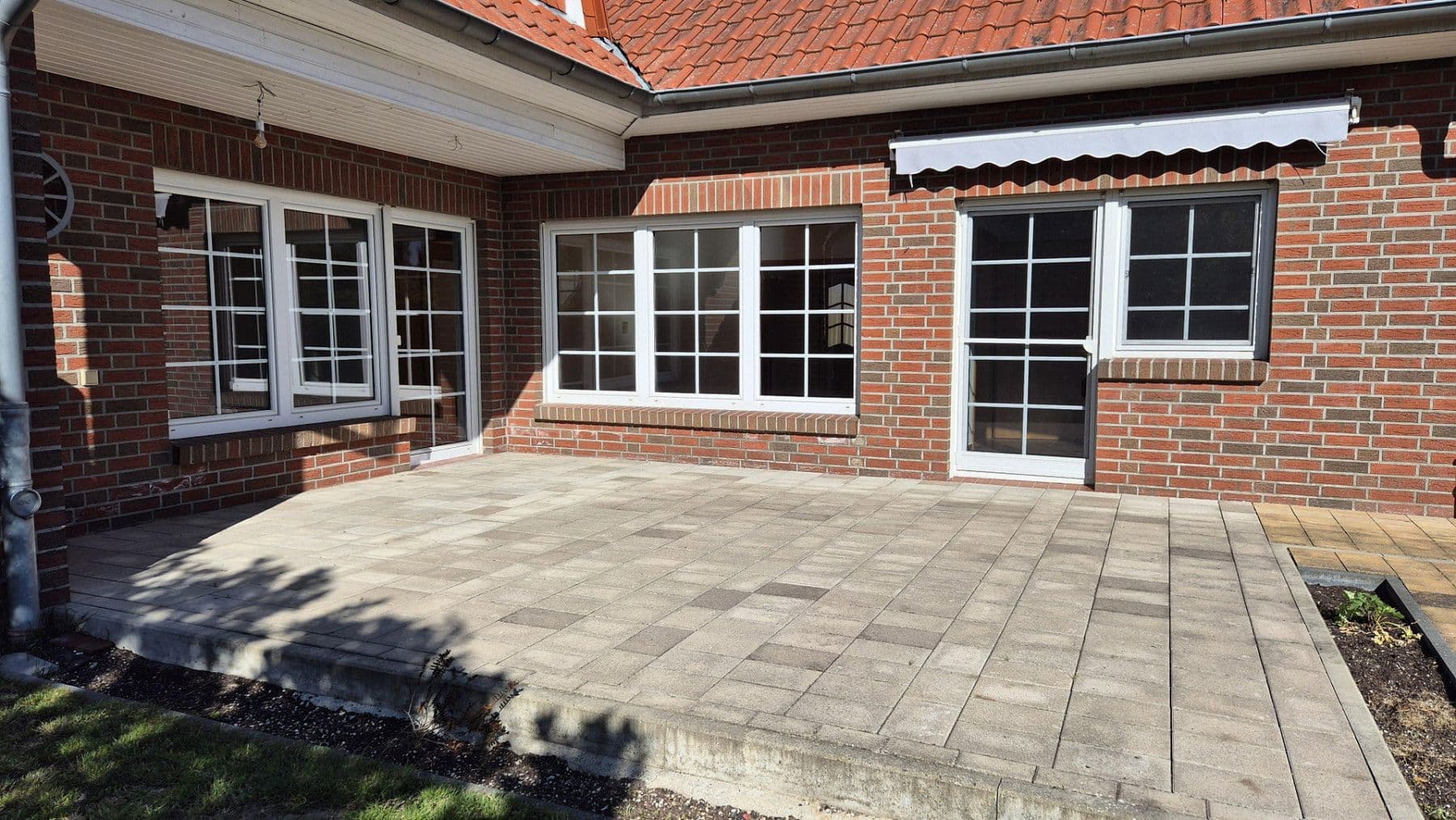 Prenájom bytu 4-izbový 135 m², Ilsede, Dolné Sasko Prenájom bytu 4-izbový 135 m², Ilsede, Dolné Sasko