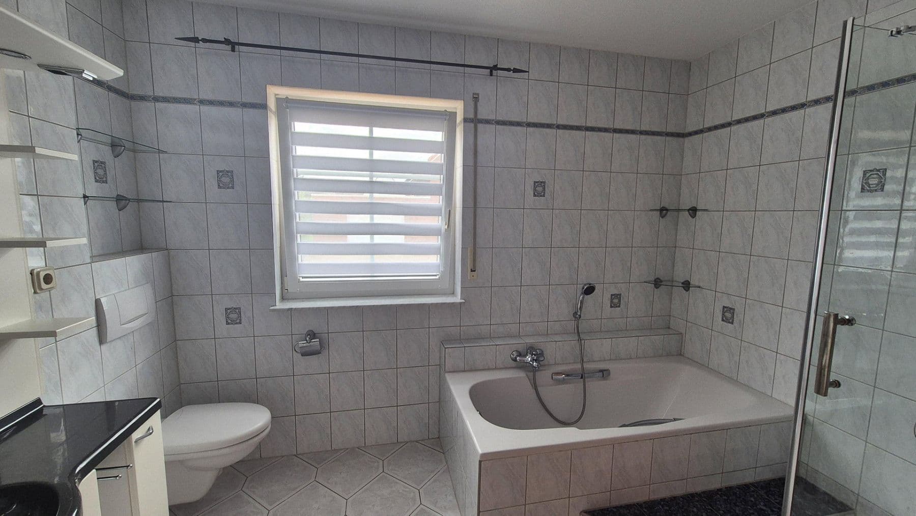 Prenájom bytu 4-izbový 135 m², Ilsede, Dolné Sasko Prenájom bytu 4-izbový 135 m², Ilsede, Dolné Sasko