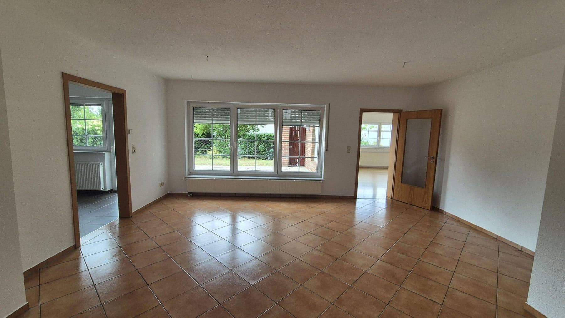Prenájom bytu 4-izbový 135 m², Ilsede, Dolné Sasko Prenájom bytu 4-izbový 135 m², Ilsede, Dolné Sasko