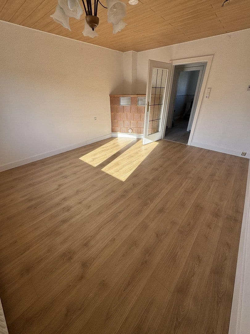 Prenájom bytu 3-izbový 64 m², Ellrich, Durínsko Prenájom bytu 3-izbový 64 m², Ellrich, Durínsko