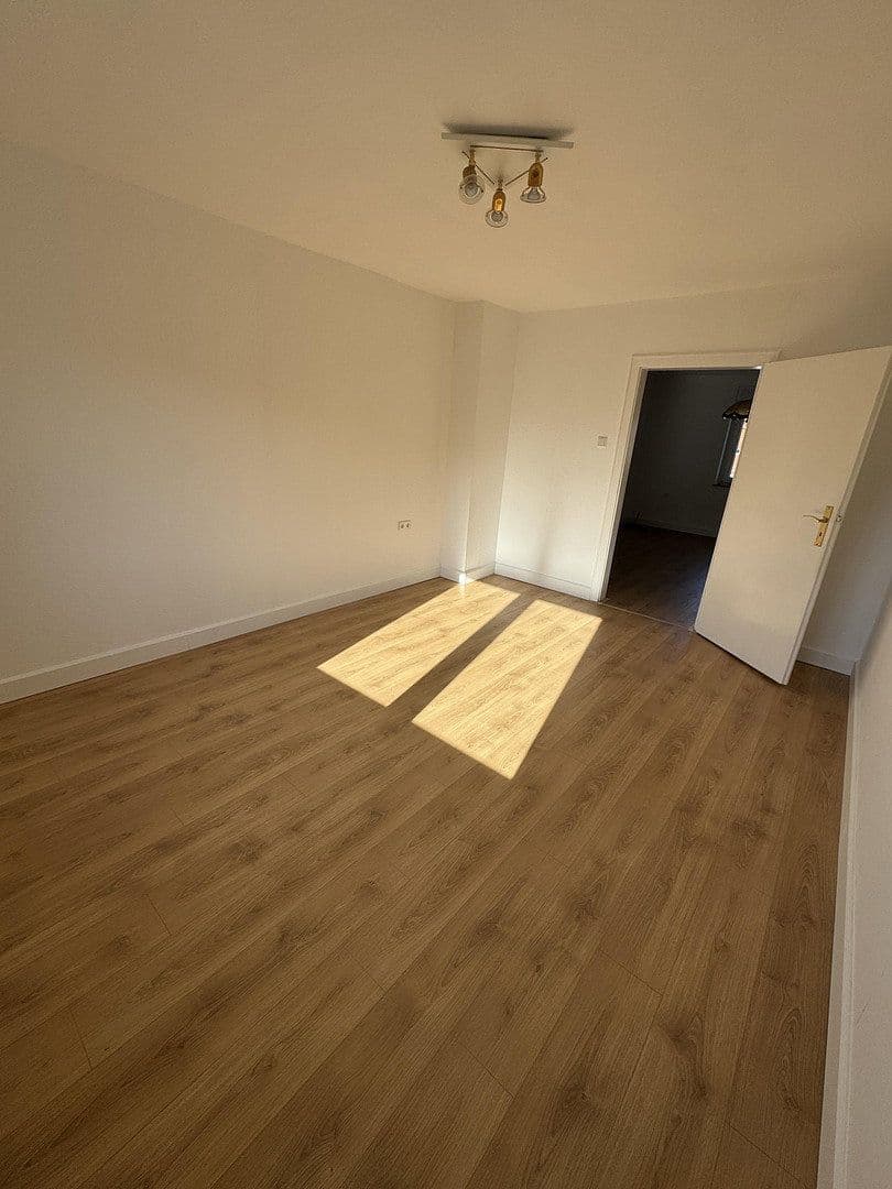 Prenájom bytu 3-izbový 64 m², Ellrich, Durínsko Prenájom bytu 3-izbový 64 m², Ellrich, Durínsko