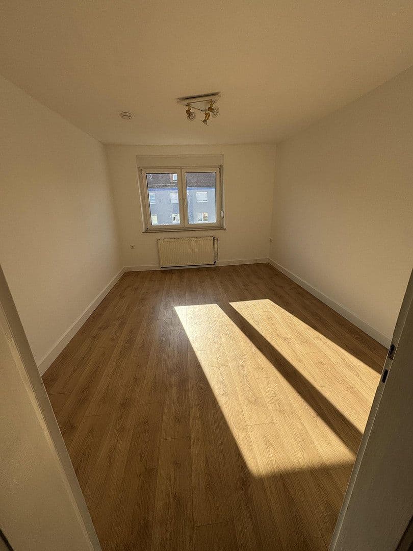 Prenájom bytu 3-izbový 64 m², Ellrich, Durínsko Prenájom bytu 3-izbový 64 m², Ellrich, Durínsko