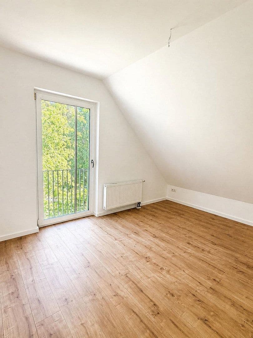 Predaj domu 144 m², pozemek 574 m², Isarstr, Ludwigsfelde, Brandenbursko Predaj domu 144 m², pozemek 574 m², Isarstr, Ludwigsfelde, Brandenbursko